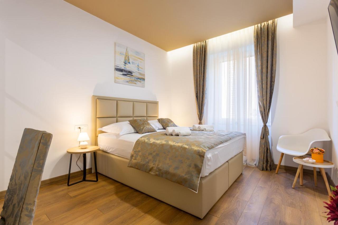 Luxury Rooms Fetivi Split Exterior photo