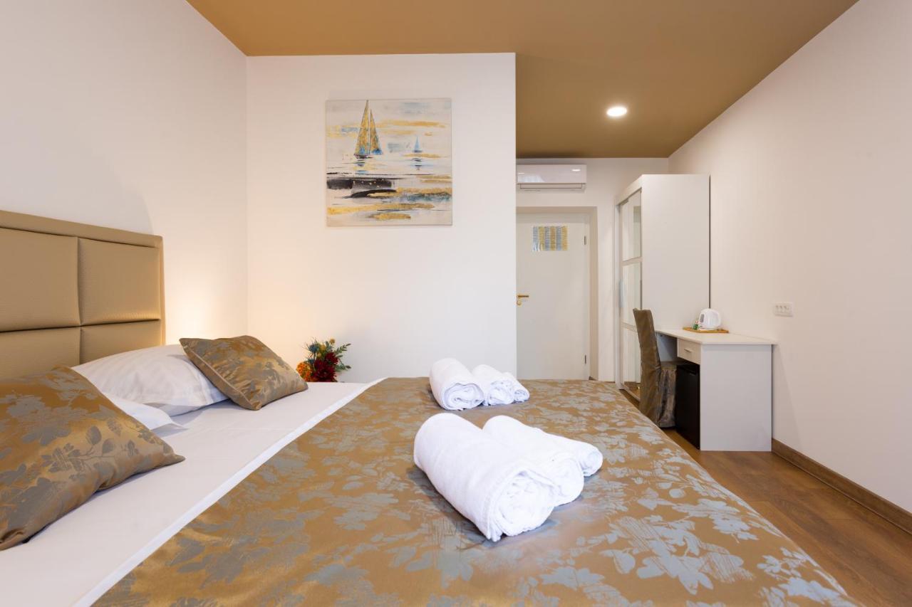 Luxury Rooms Fetivi Split Exterior photo